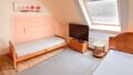 Schlafzimmer DG