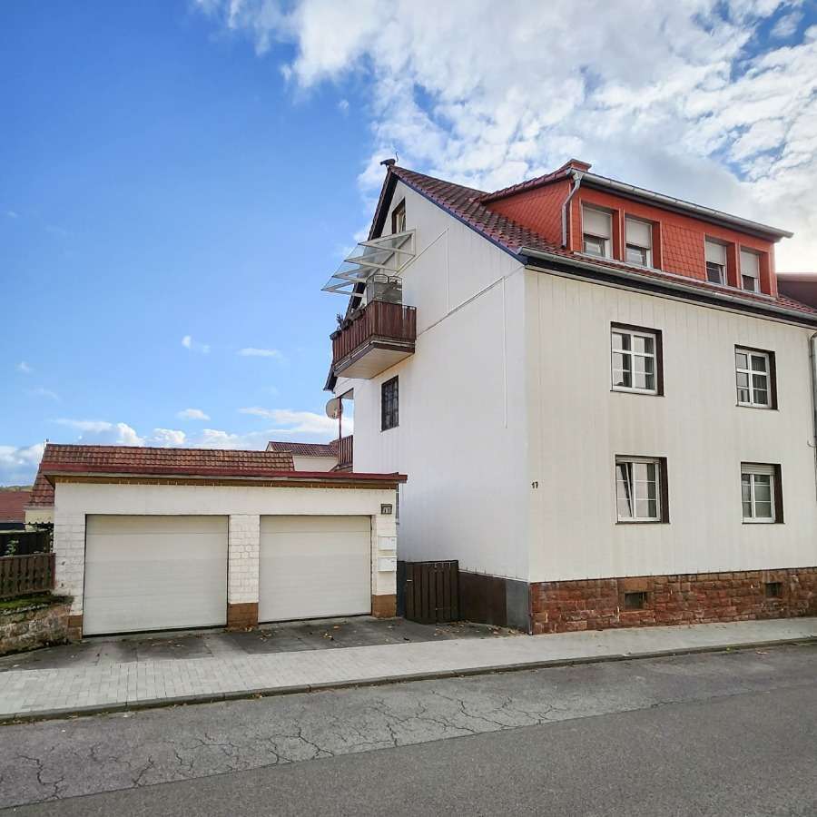 Straßenansicht