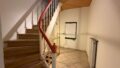 Flur mit Treppe