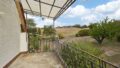 Balkon mit Landblick