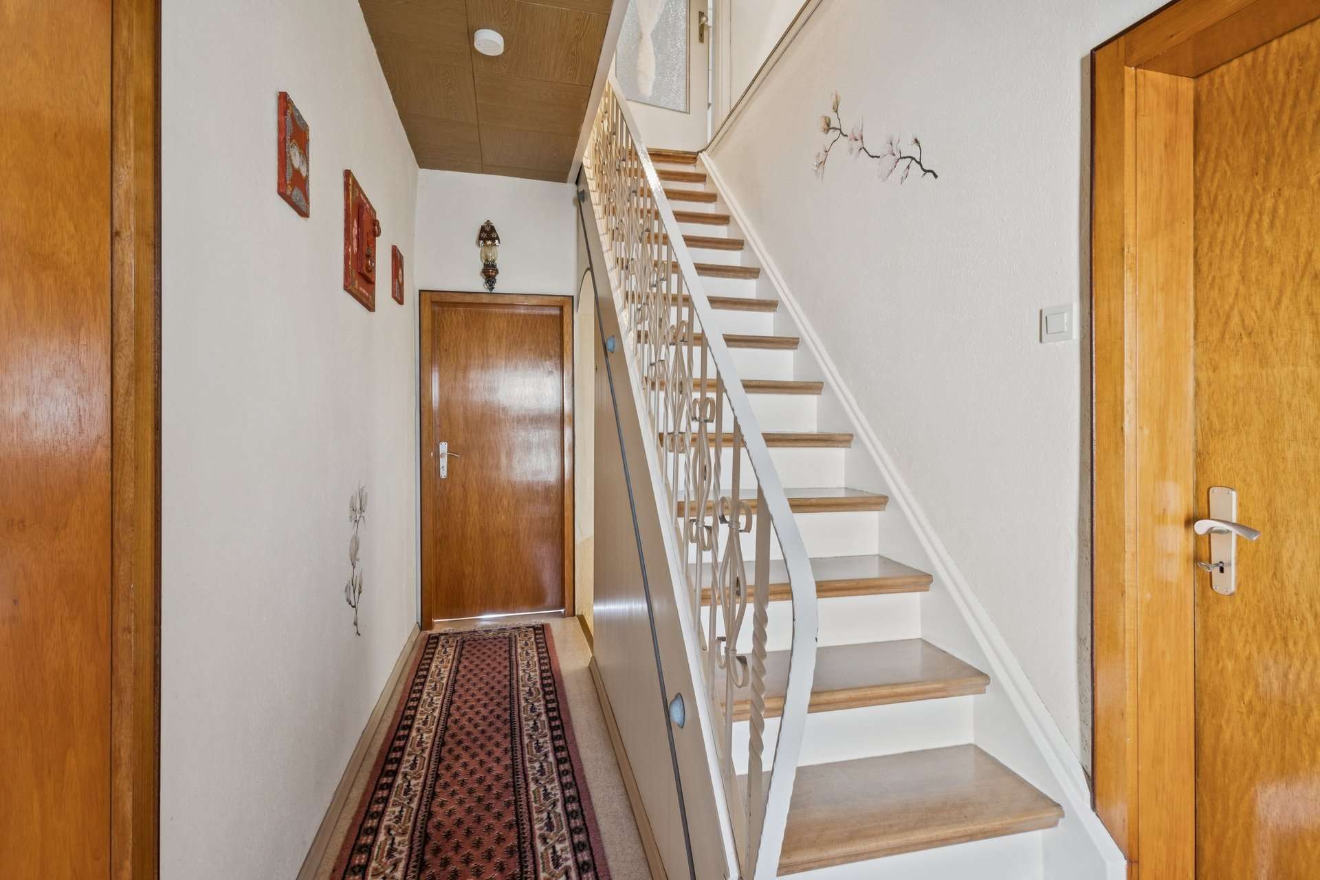 Flur mit Treppe