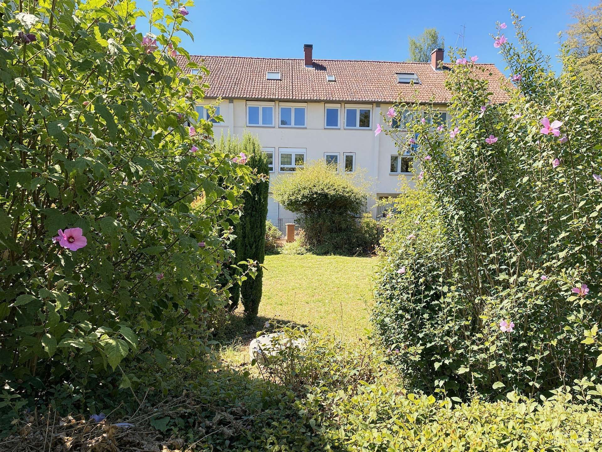 Außenansicht - (KI generiert)