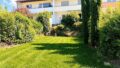 Außenansicht mit Garten - (KI generiert)