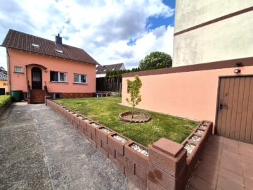 Charmantes & gepflegtes 1–2-Familienhaus in ruhiger Lage – ehemaliges Fabrikhaus mit Geschichte, 66955 Pirmasens, Einfamilienhaus