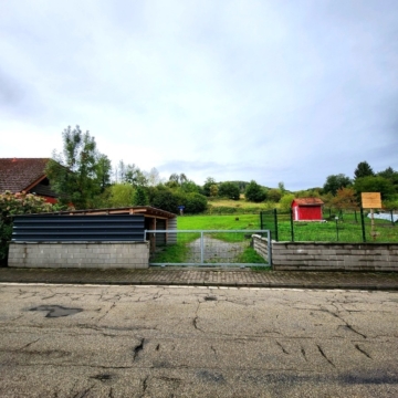 Naturnah wohnen, zentral angebunden – ebenerdiges Baugrundstück in Eßweiler, 67794 Eßweiler, Wohngrundstück