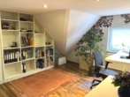 Arbeitszimmer - Stilvolle DHH mit Garten, Terrasse & Keller – 4 Etagen in bester Lage