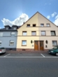 Straßenansicht - Stilvolle DHH klimatisiert mit Garten, Terrasse & Keller – 4 Etagen in bester Lage