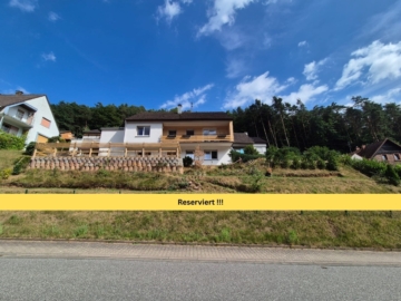 Ein-Zwei-Familien unter einem Dach – liebevoll renoviertes, freistehendes Zuhause mit Charakter, 66851 Linden, Zweifamilienhaus