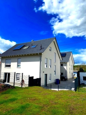 Energieeffizienzklasse A+ Neubau-EFH in Schwedelbach – zeitlose Architektur & elegante Ausstattung, 67685 Schwedelbach, Einfamilienhaus