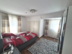 Schalfzimmer - Naturnah & stadtnah: Familienfreundliches Einfamilienhaus in begehrter Lage von Erfenbach