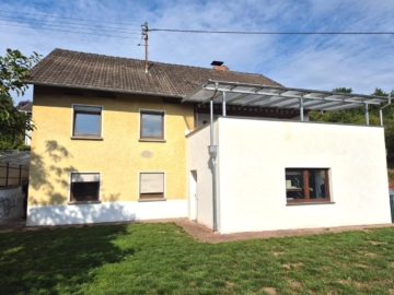 Freistehendes gepflegtes Einfamilienhaus in Sulzbachtal – sofort bezugsbereit in ruhiger Lage, 67734 Sulzbachtal, Einfamilienhaus
