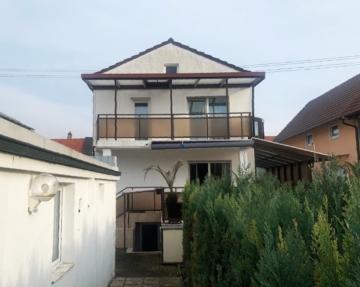 Modernisierte Doppelhaushälfte in Ludwigshafen, 67071 Ludwigshafen, Doppelhaushälfte