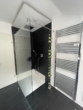 Badezimmer - Helle 4,5 Zimmer Dachgeschosswohnung mit großem Grundstücksanteil und Carport in Südhessen
