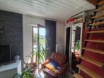 Schlafen 3 - Helle 4,5 Zimmer Dachgeschosswohnung mit großem Grundstücksanteil und Carport in Südhessen