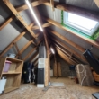 Dachboden - Ihr neues Zuhause – modernisiertes 1–2-Familienhaus mit neuer Pelletheizung und gemütlicher Kota